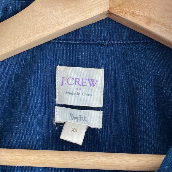 Denim Quarter Button-Up - Picture 3 of 3